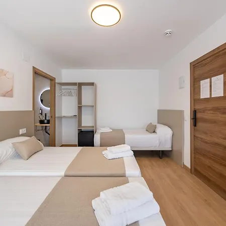 Frühstückspension La Boutique Albir 3*